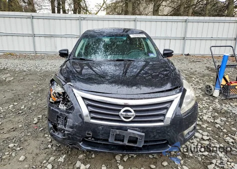 2015 Nissan Altima 2.5 z USA, uszkodzony, nr VIN 1N4AL3AP8FC117069